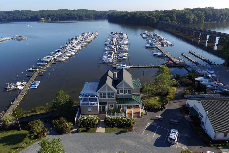 Hope Springs Marina | Celebrate 4th of July by Boat | Snag-A-Slip