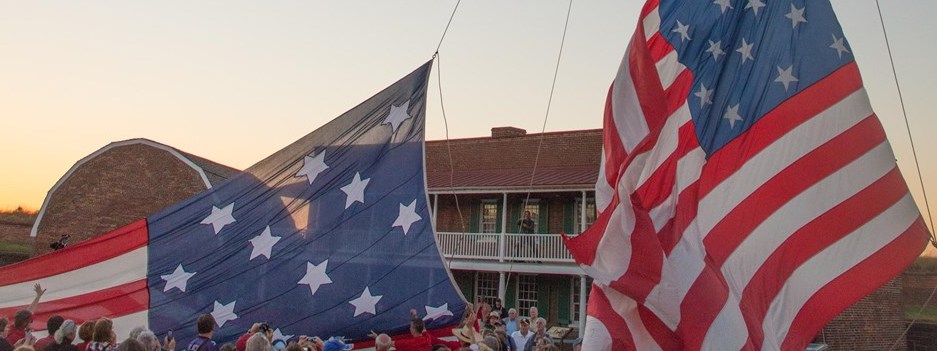 Fort McHenry Flag Raising | Snag-A-Slip