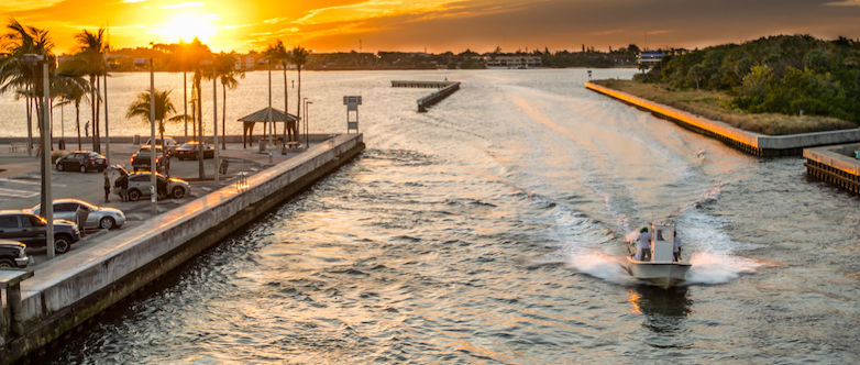 Photo by Richard Sagredo on Unsplash | Boating Courses | Snag-A-Slip